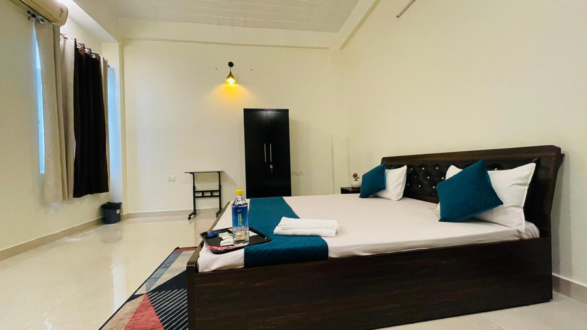 Atulyam Stays Sushant Golf City Lucknow Buitenkant foto
