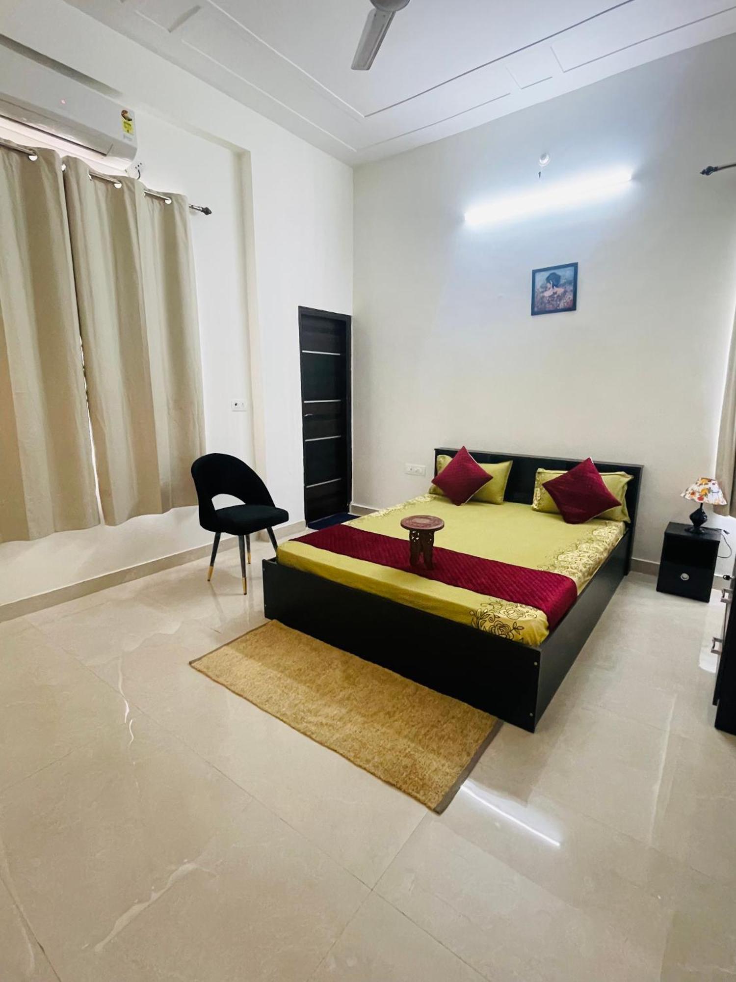 Atulyam Stays Sushant Golf City Lucknow Buitenkant foto