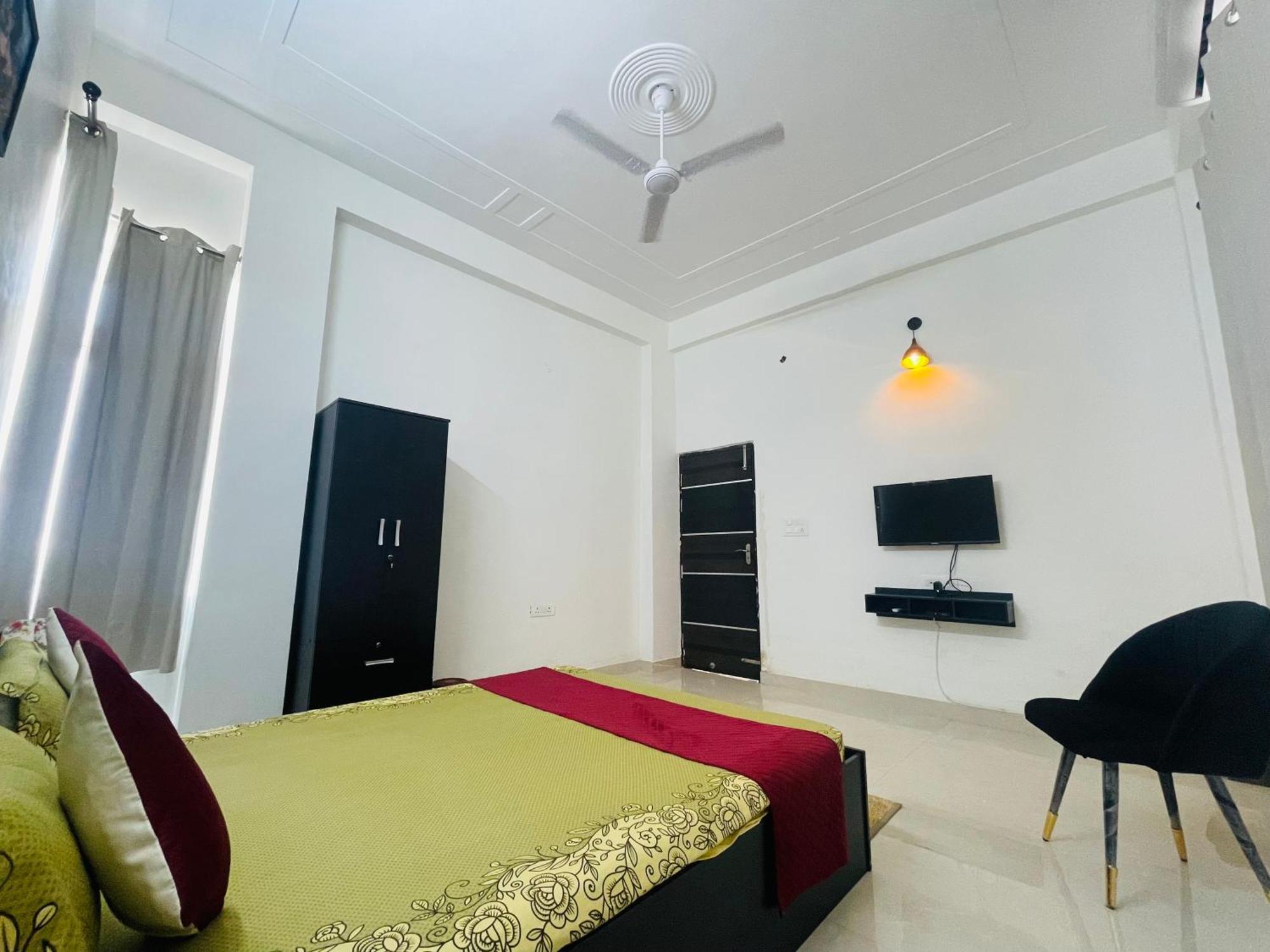 Atulyam Stays Sushant Golf City Lucknow Buitenkant foto