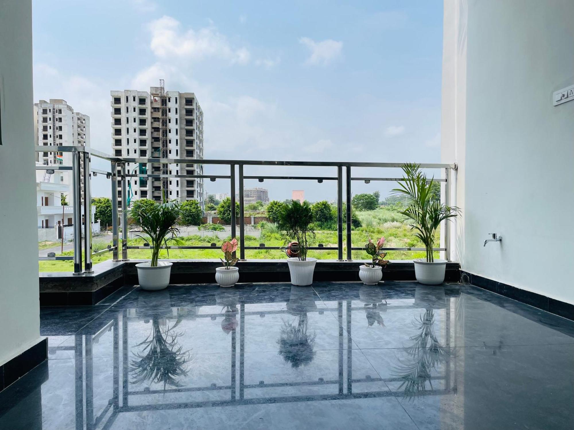 Atulyam Stays Sushant Golf City Lucknow Buitenkant foto