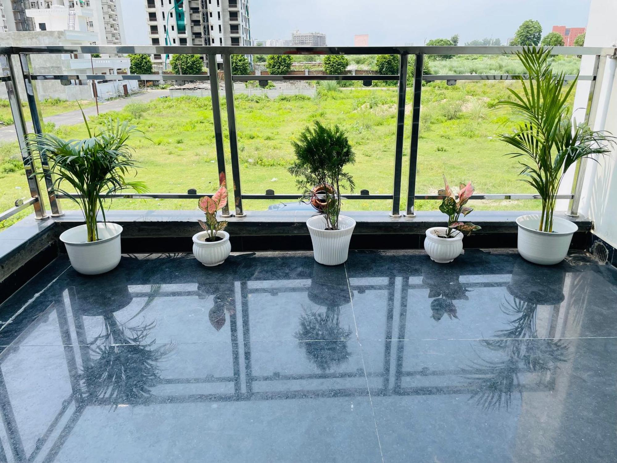 Atulyam Stays Sushant Golf City Lucknow Buitenkant foto